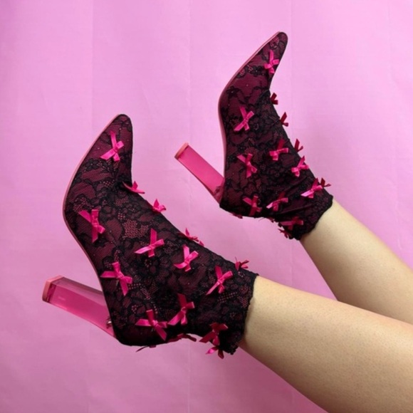 Sugar Thrillz Rubine Lace Sock Heels Bow Coquette Whimsigoth Size 8 - Picture 10 of 10